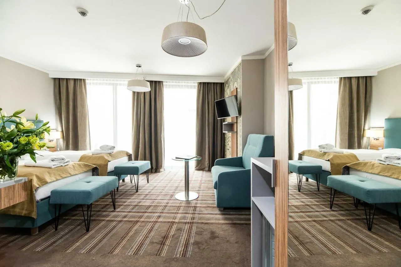 Hotel Perfect Cracovia 4*,